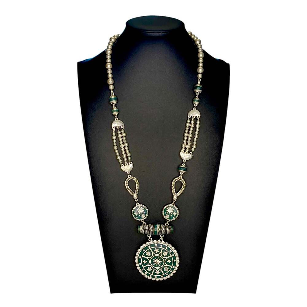 LUCKY BRAND Signed SILVER TONE MEDALLION Necklace GREEN 23" to 27" Long